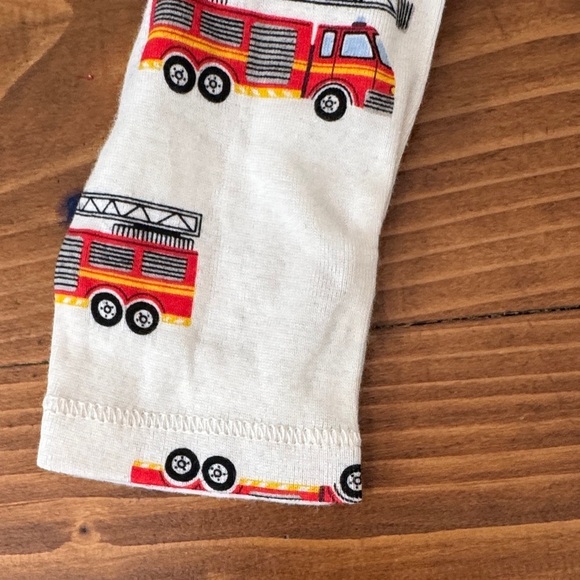 Old Navy White and Red Fire Truck Footie - Picture 6 of 6